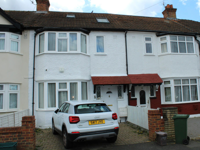 4 bedroom house for rent in Cobham Avenue KT3