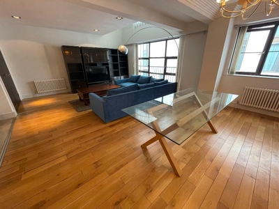 4 bedroom penthouse for sale in Dickinson Street, Manchester, M1 4LX, M1