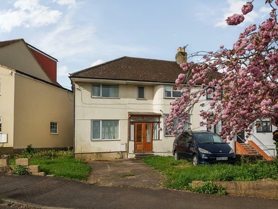 4 bedroom semi-detached house for sale in Botley, Oxford, OX2