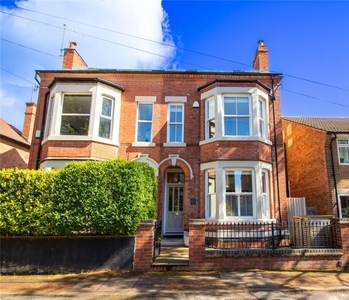 4 bedroom semi-detached house for sale in Mona Road, West Bridgford, Nottingham, Nottinghamshire, NG2
