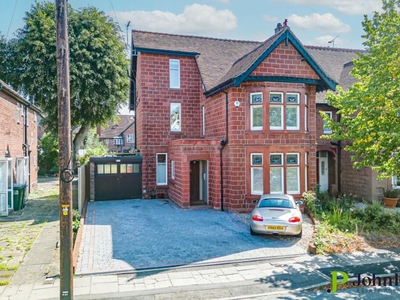 4 bedroom semi-detached house for sale in Styvechale Avenue, Earlsdon, Coventry, CV5