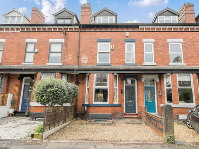 4 bedroom terraced house for sale in Keppel Road, Manchester, M21