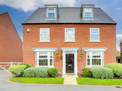 5 bedroom detached house for sale in Peacock Gardens, Woodhouse Park, Nottinghamshire, NG8 6FD, NG8