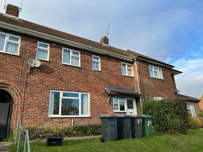 5 bedroom semi-detached house for rent in Wavell Way, Winchester, SO22