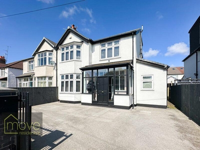5 bedroom semi-detached house for sale in Lynnbank Road, Calderstones, Liverpool, L18
