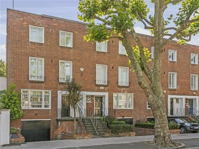 5 bedroom terraced house for rent in Hamilton Terrace, St Johns Wood, London, NW8
