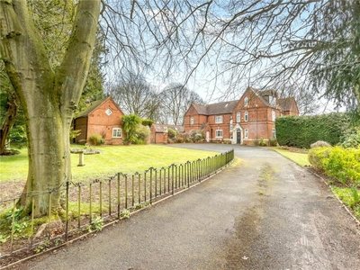 6 bedroom detached house for sale in Cofton Hackett, Birmingham, Worcestershire, B45