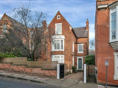 6 bedroom detached house for sale in Regent Street, Nottingham, Nottinghamshire, NG1