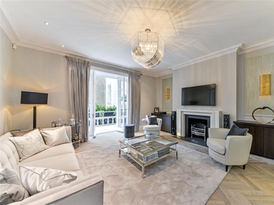6 bedroom terraced house for sale in Chesterfield Hill, Mayfair, London, W1J