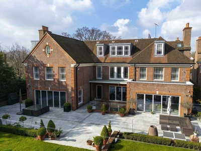 7 bedroom detached house for sale in View Road, Highgate, London, N6