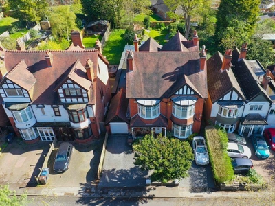 7 bedroom detached house for sale in Wake Green Road, Moseley, B13