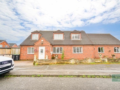 8 bedroom detached house for sale in Conway Road, Hucknall, Nottingham, NG15 6GS, NG15