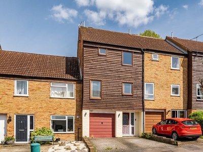 Town House for sale - Tilmans Mead, Dartford, DA4