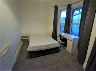 1 Bedroom Terraced House To Rent