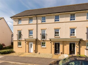 3 bed townhouse for sale in Fairmilehead