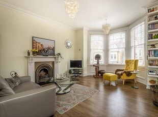 3 bedroom property for sale in Parsifal Road, London, NW6