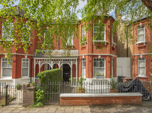 7 bedroom property for sale in Airedale Avenue, London, W4