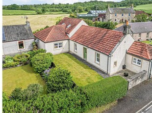 4 bed cottage for sale in Culross