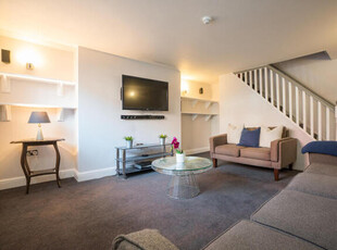 Brudenell View, Hyde Park, 1 Bedroom House
