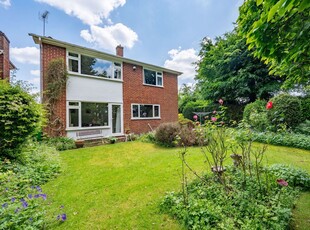 Bunting Close, Horsham, West Sussex