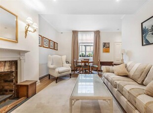 Flat in Belgrave Road, Pimlico, SW1V