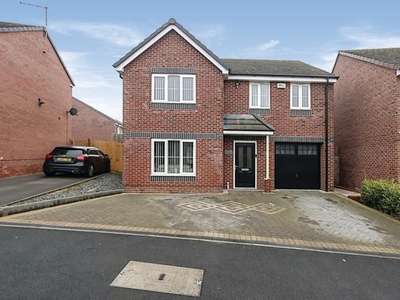 4 bedroom detached house for sale in Bluebell Crescent, Birmingham, B42