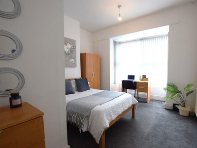 4 bedroom end of terrace house for rent in Carholme Road - Student House - 24/25, LN1