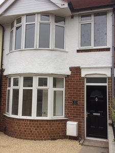 4 bedroom semi-detached house for rent in Courtland Road, Cowley, OX4