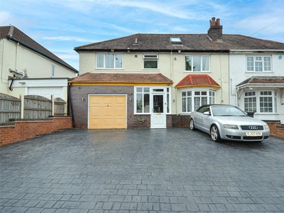 6 bedroom semi-detached house for sale in Haunch Lane, Kings Heath, Birmingham, West Midlands, B13