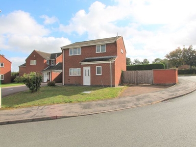 Detached house for sale in Quorn Avenue, Oadby, Leicester LE2