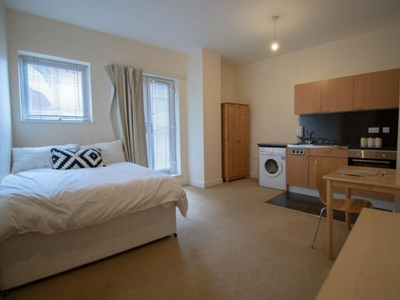 Studio flat for rent in Thornton Street, Newcastle, Newcastle upon Tyne, NE1