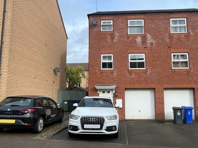 Town house for sale in Walkers Way, Roade, Northampton NN7