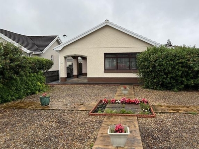 Bungalow for sale in James Griffiths Road, Ammanford SA18
