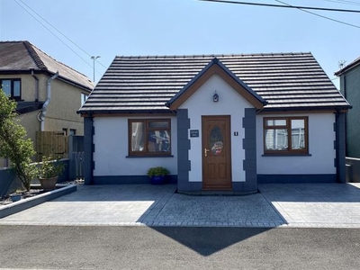 Detached bungalow for sale in Iscennen Road, Ammanford SA18