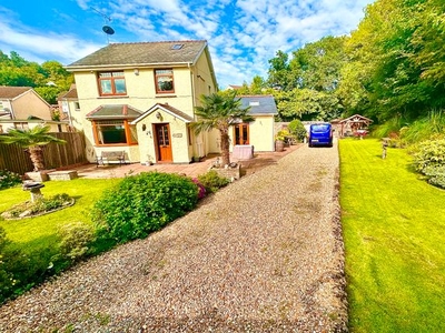 Detached house for sale in Glen Rise, Lodgewood Estate, Pontypool NP4