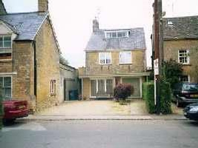 Detached house to rent in Milton U Wychwood, Oxfordshire OX7