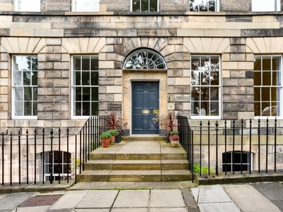 Flat for sale in 26 Gayfield Square, New Town, Edinburgh EH1