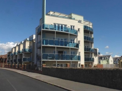 Flat for sale in Picton Avenue, Porthcawl CF36
