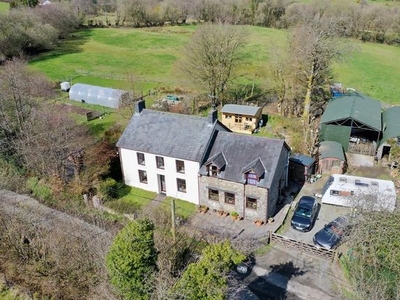 Detached house for sale in Cwrtnewydd, Llanybydder, Ceredigion SA40