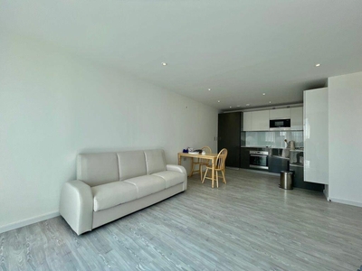 2 bedroom flat for rent in Embankment House - P1747, BN1