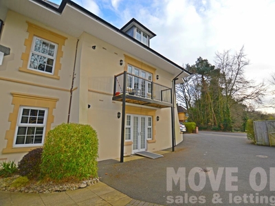 2 bedroom flat for rent in Talbot Woods, Bournemouth, BH3