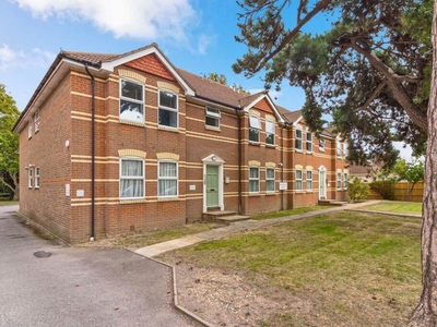 1 bedroom ground floor flat for sale in Woodsdale Court, Dominion Road, Worthing, BN14 8JQ, BN14