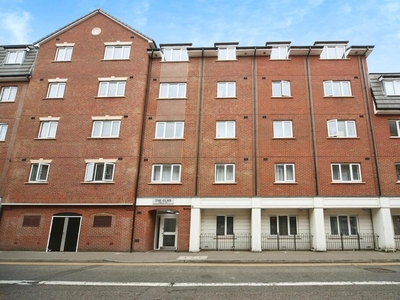 1 bedroom ground floor flat for sale in John Street, Luton, LU1