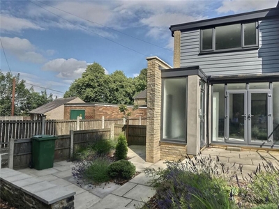 1 bedroom house share for rent in Blacker Road, Birkby, Huddersfield, HD2