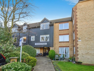 1 bedroom retirement property for sale in Sawyers Hall Lane, Brentwood, Brentwood, CM15