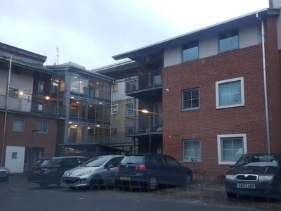 2 Bed Flat/Apartment For Sale in Slough, Berkshire, SL1 - 5306680