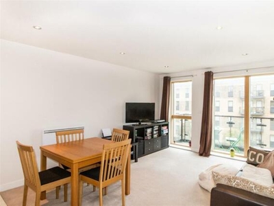 2 Bedroom Apartment For Rent In 3 Durnsford Road