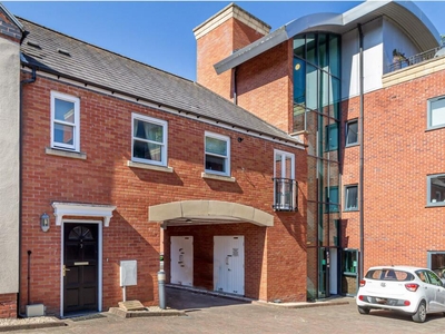 2 bedroom apartment for sale in Diglis Court, Worcester, WR5
