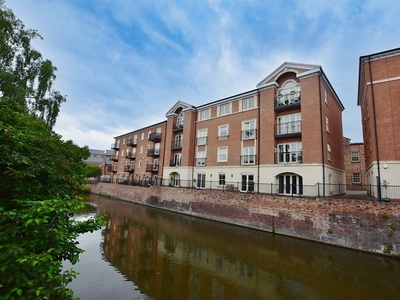 2 bedroom apartment for sale in Princes Drive, Worcester, WR1