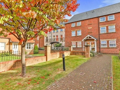 2 Bedroom Apartment For Sale In Scarborough, North Yorkshire